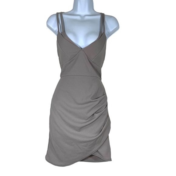 Pretty Little Thing Dress Ruched Night Out Cocktail Bodycon Stretch Preppy - Picture 9 of 10